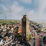 \'T Schelpje With Free Parking