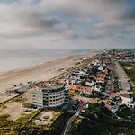 \'T Schelpje With Free Parking